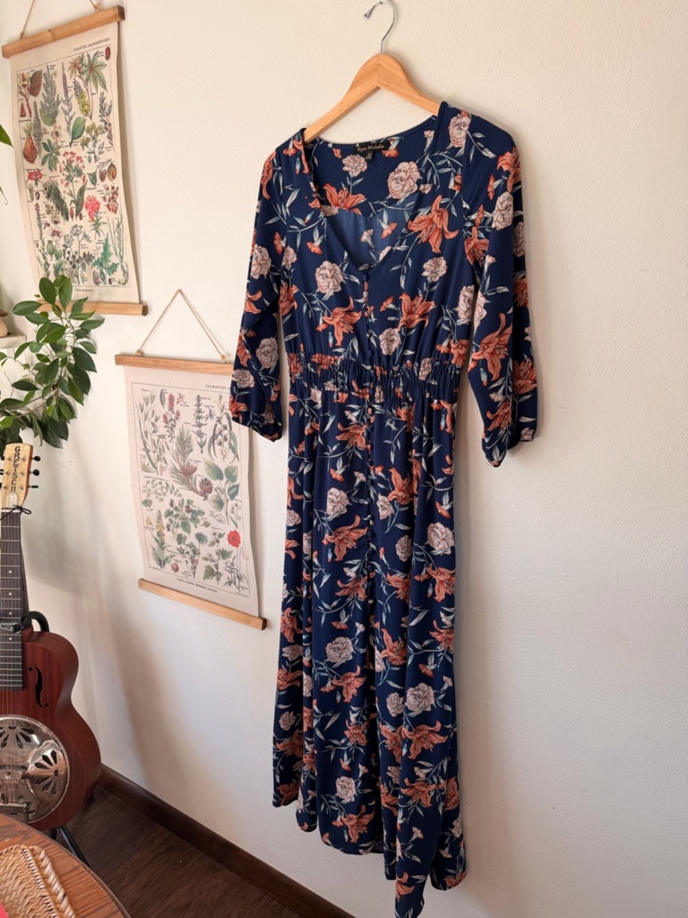 Ryan Michelle - Medium - Floral V-Neck Maxi Dress with Rust and Cream Blooms
